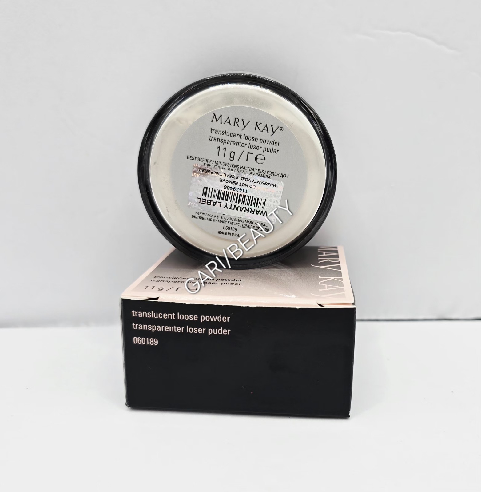 mary kay translucent loose powder. New with box.