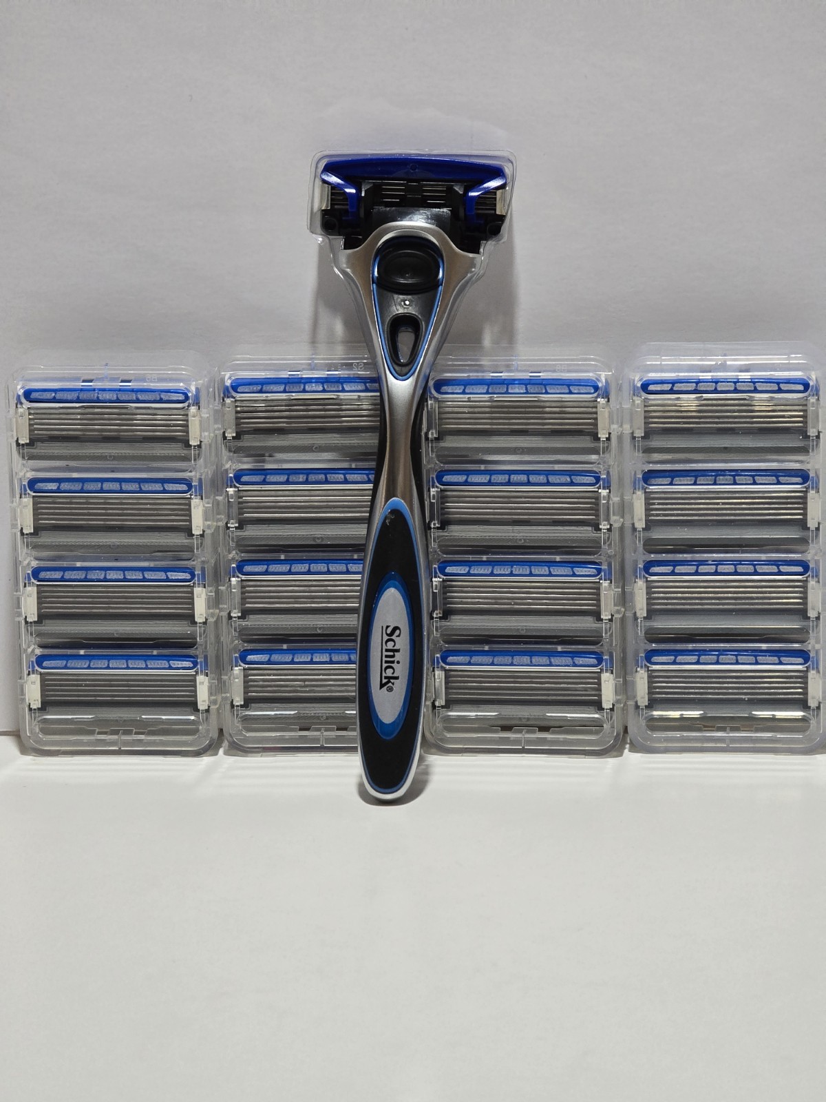 17 Schick Hydro 5 Cartridges (Unboxed) /+1 Schick Hydro 5 Metal Handle