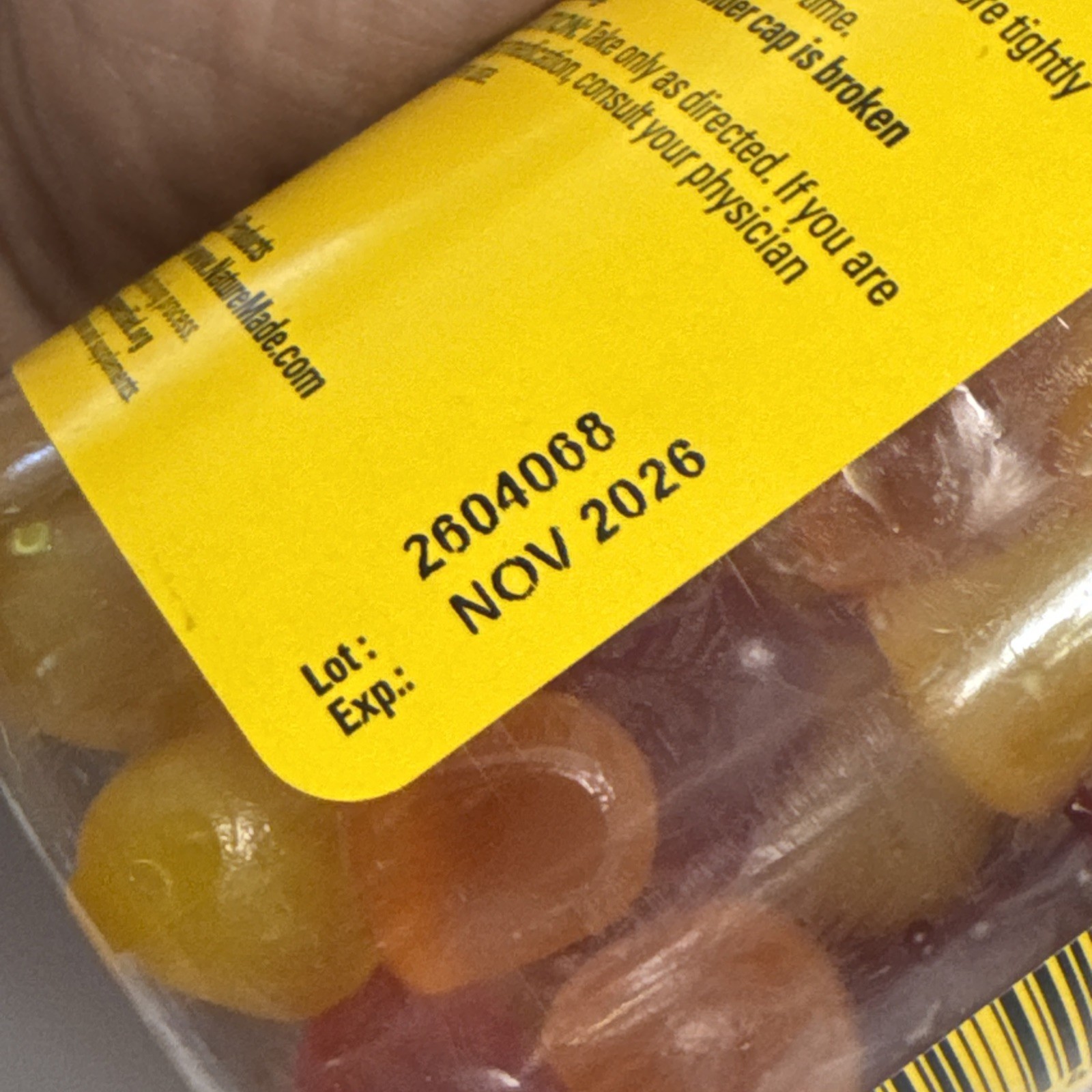 Nature Made D3 Gummies Strawberry Peach & Mango 2,000 Iu 50 mcg 90 Gummies 11/26