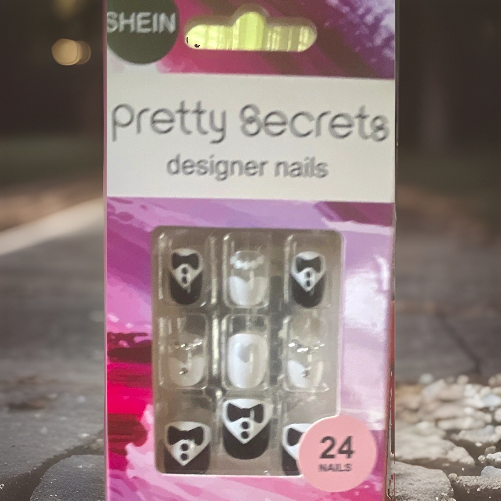 SHEIN Pretty Secrets Pre-Designed Press-On Nails Set Black/White 24 Nails