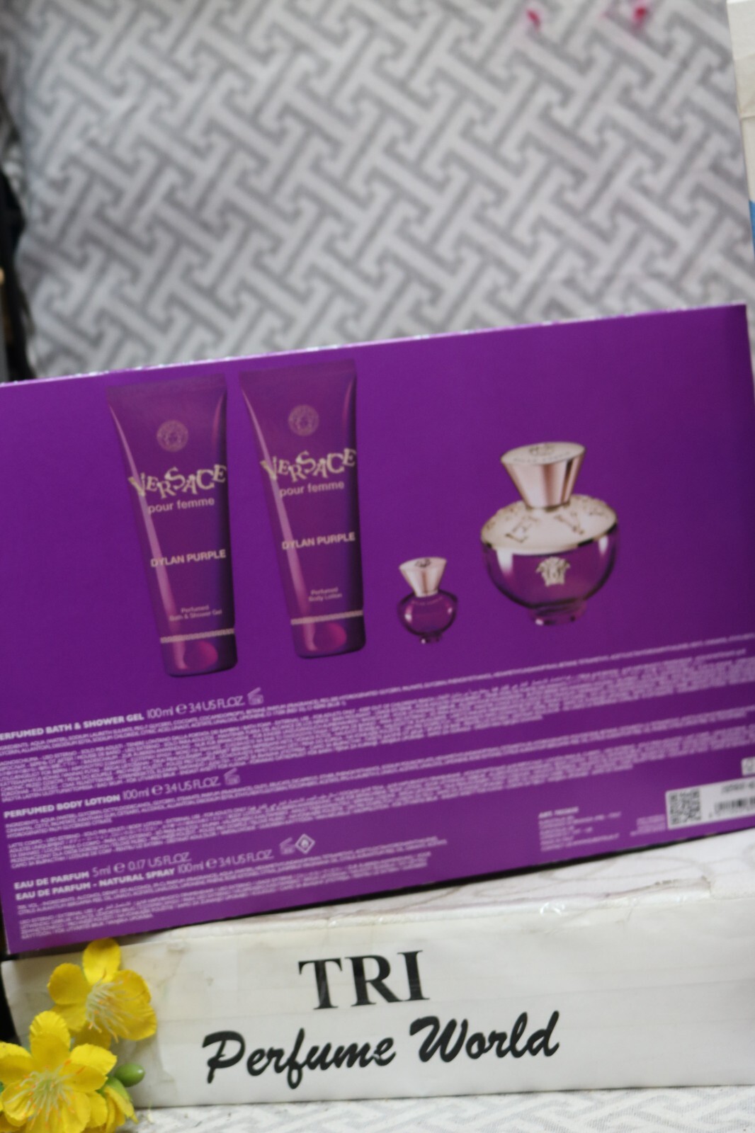 DYLAN PURPLE Versace Eau de Parfum Spray 3.4 +5 ml +Body Lotion 3.4 + Shower Gel