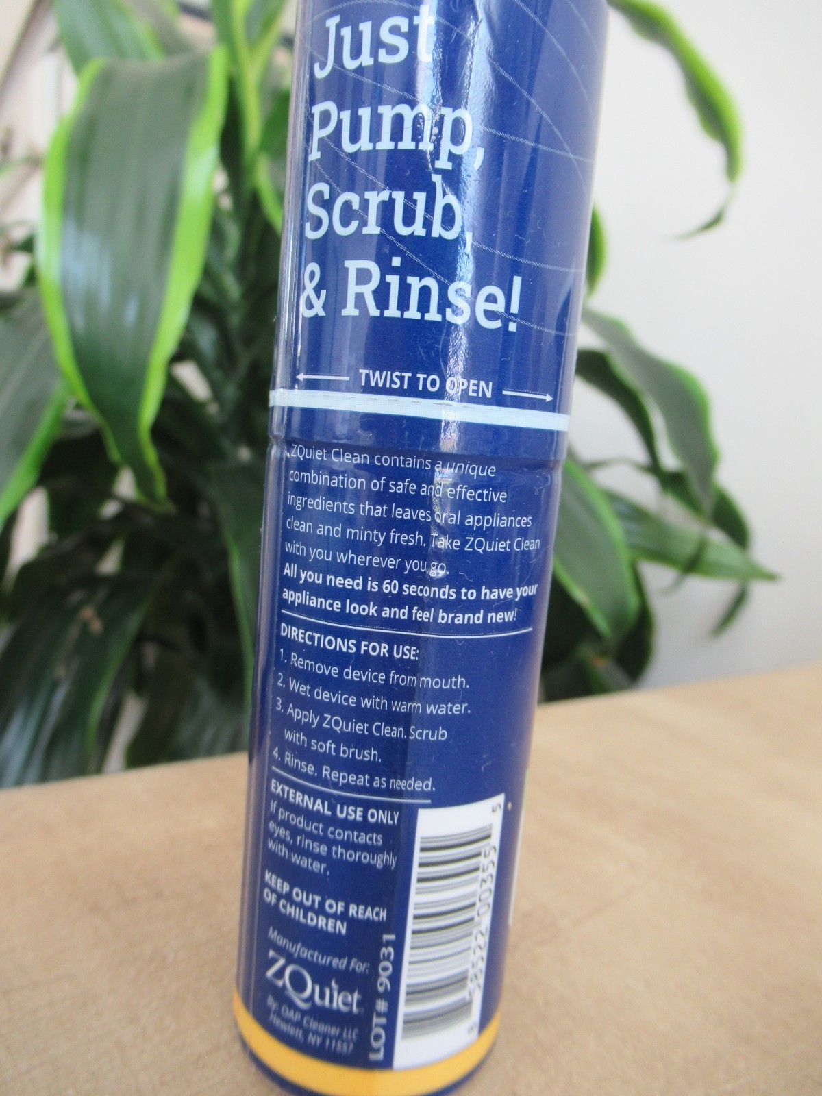 Z Quiet Clean Mint Scent Foaming Solution/Cleaner For Oral Appliances 1.5 fl oz