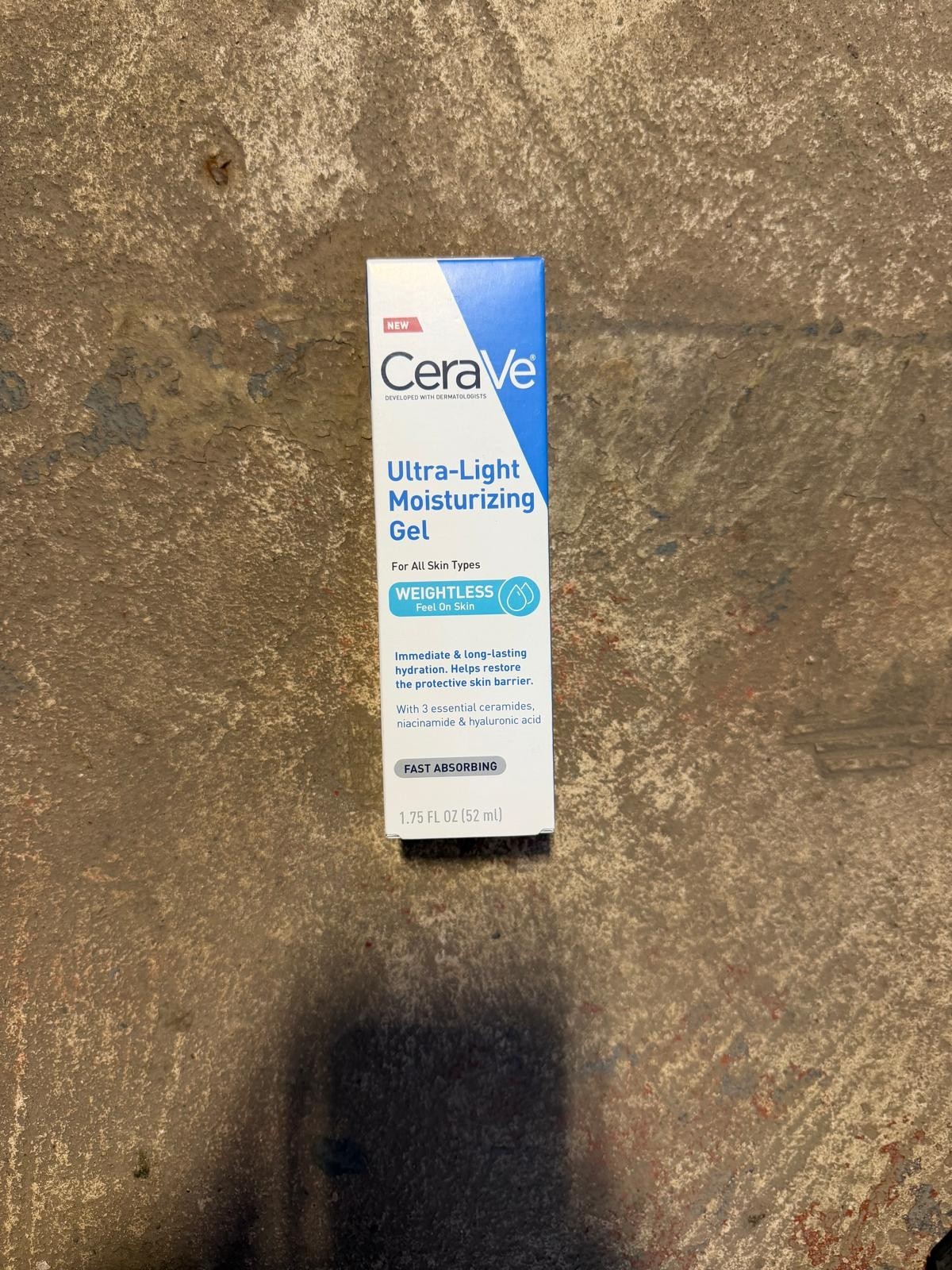 CeraVe Ultra-Light Moisturizing Gel 1.75 fl oz Hydrating Fast Absorbing Face