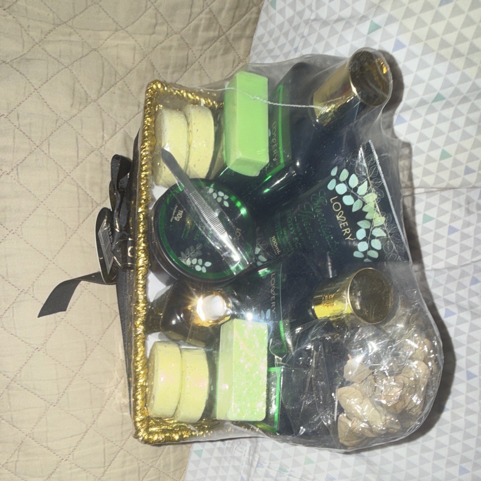 Loverry Bath Set Eucalyptus Spearmint Botanical Gift Basket Green Black Gold