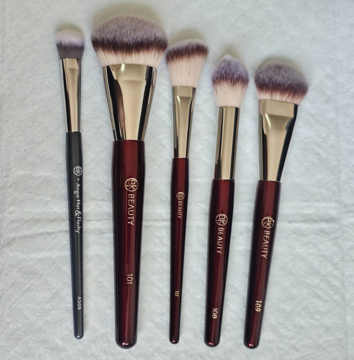 BK Beauty 5pc Brush Set 101 A506 Kitten Paw 108 109 112 Foundation Concealer Kit