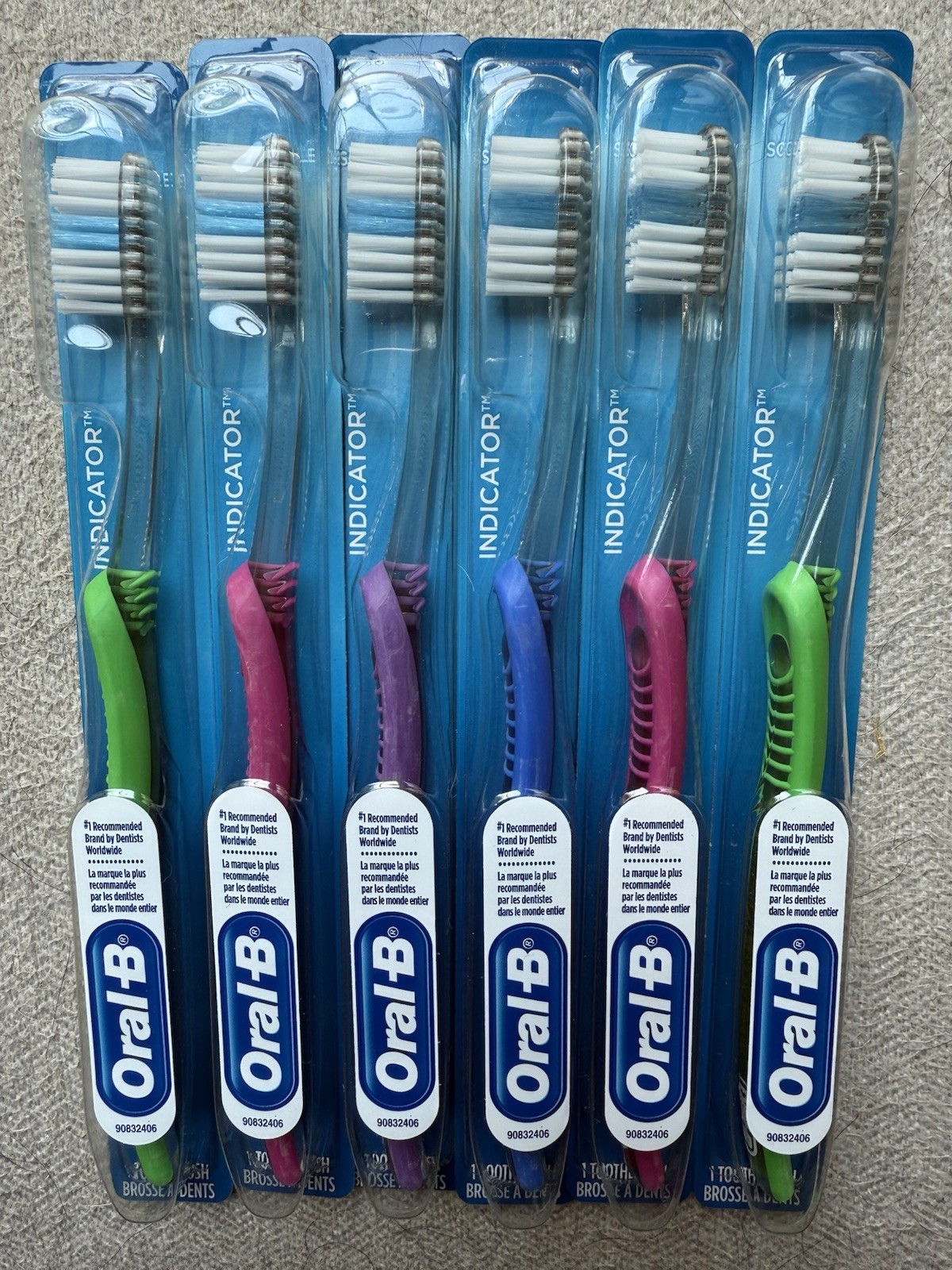 Oral-B Indicator Toothbrush Flat Trim, 35 Soft – Pack of 6