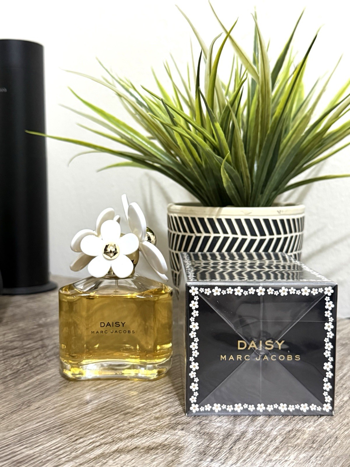 Marc Jacobs Daisy 3.4 oz EDT Perfume for Women New In Box