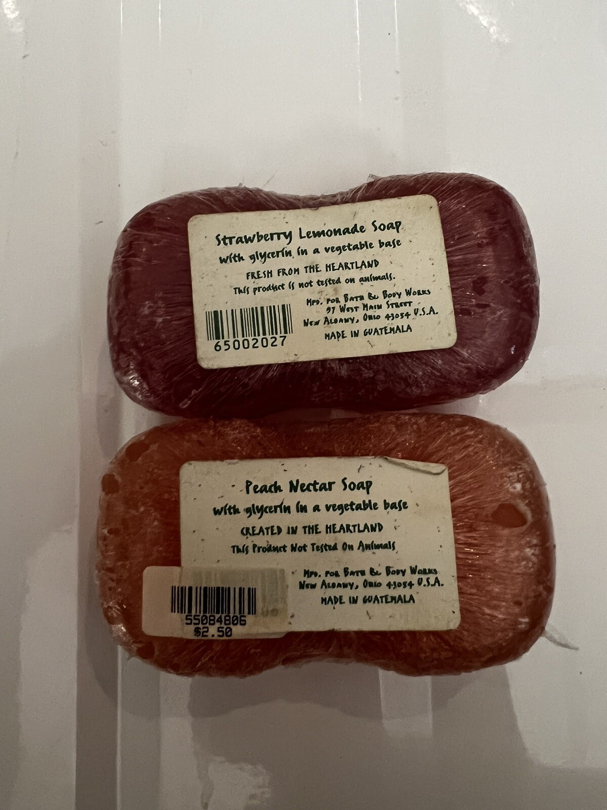 Bath & Body Works Vintage Strawberry Lemonade & Peach Nectar Bar Soap 4.5oz