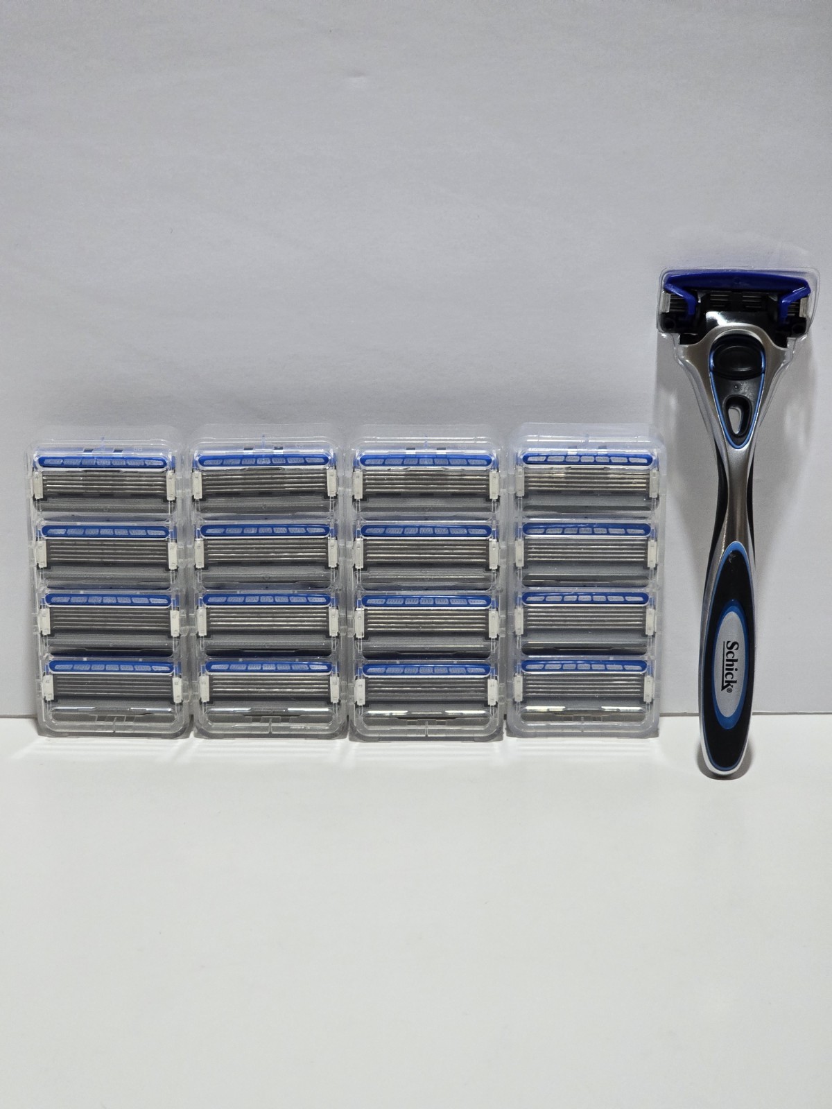 17 Schick Hydro 5 Cartridges (Unboxed) /+1 Schick Hydro 5 Metal Handle