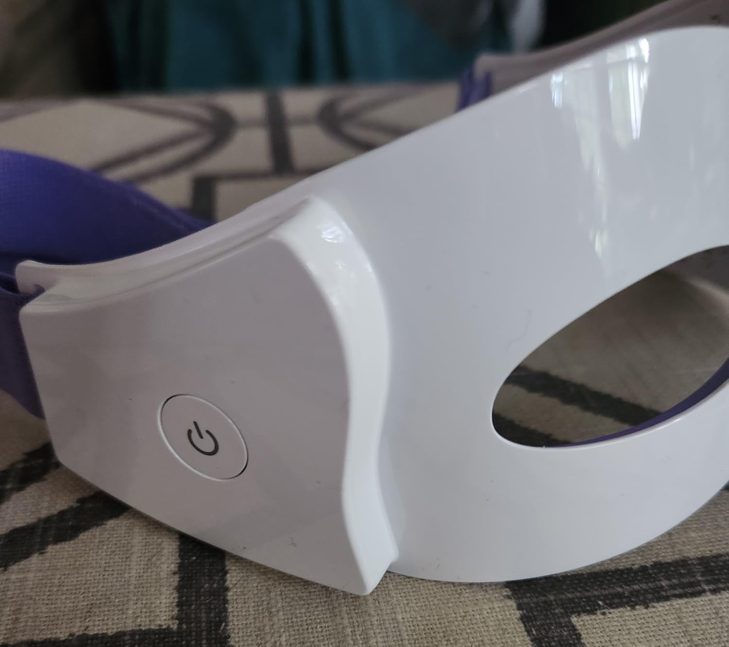 irestore LED Eye Mask Skincare System Advance Light Technology Infrared and Red