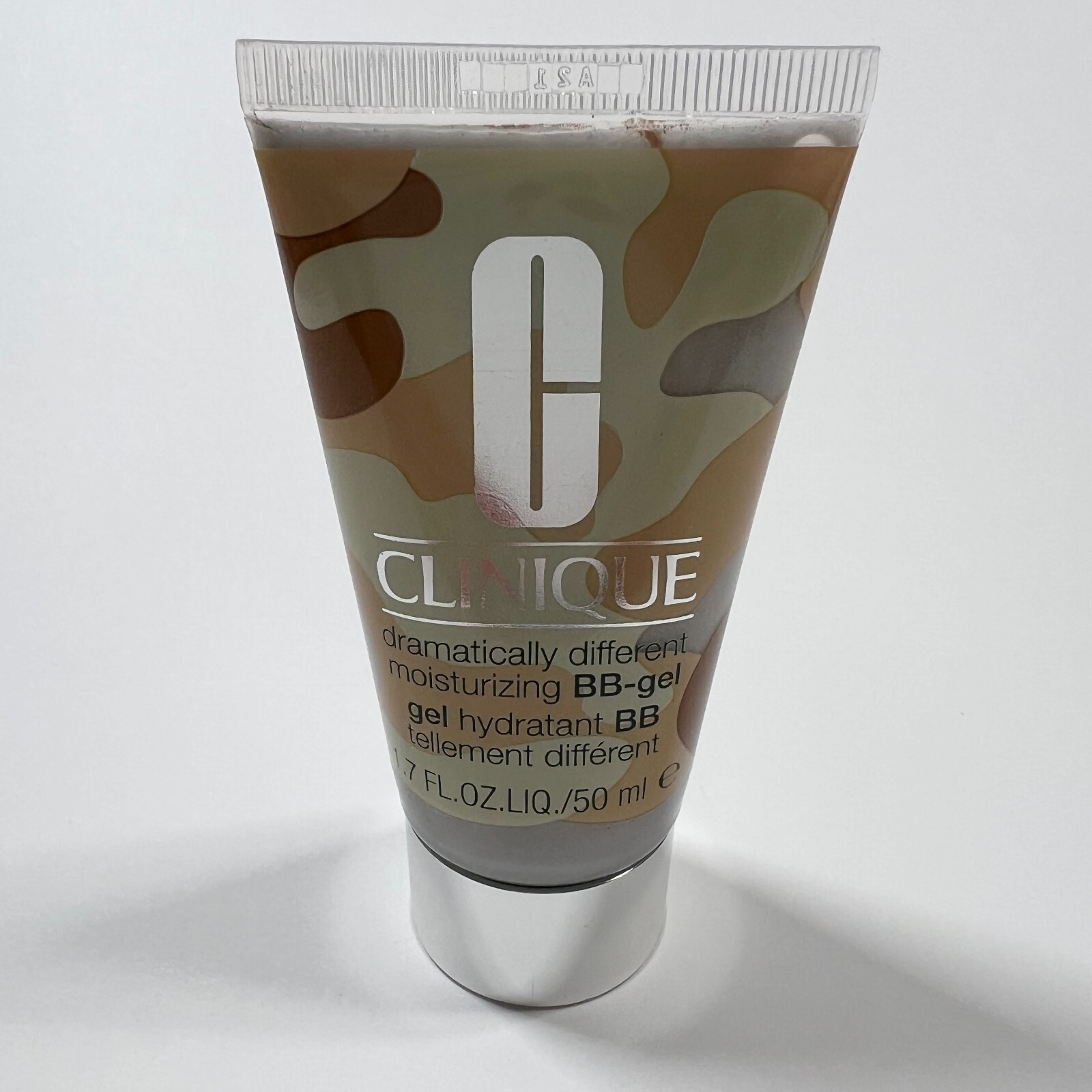Clinique Dramatically Different Moisturizing BB Gel 1.7 fl oz Full Standard Size