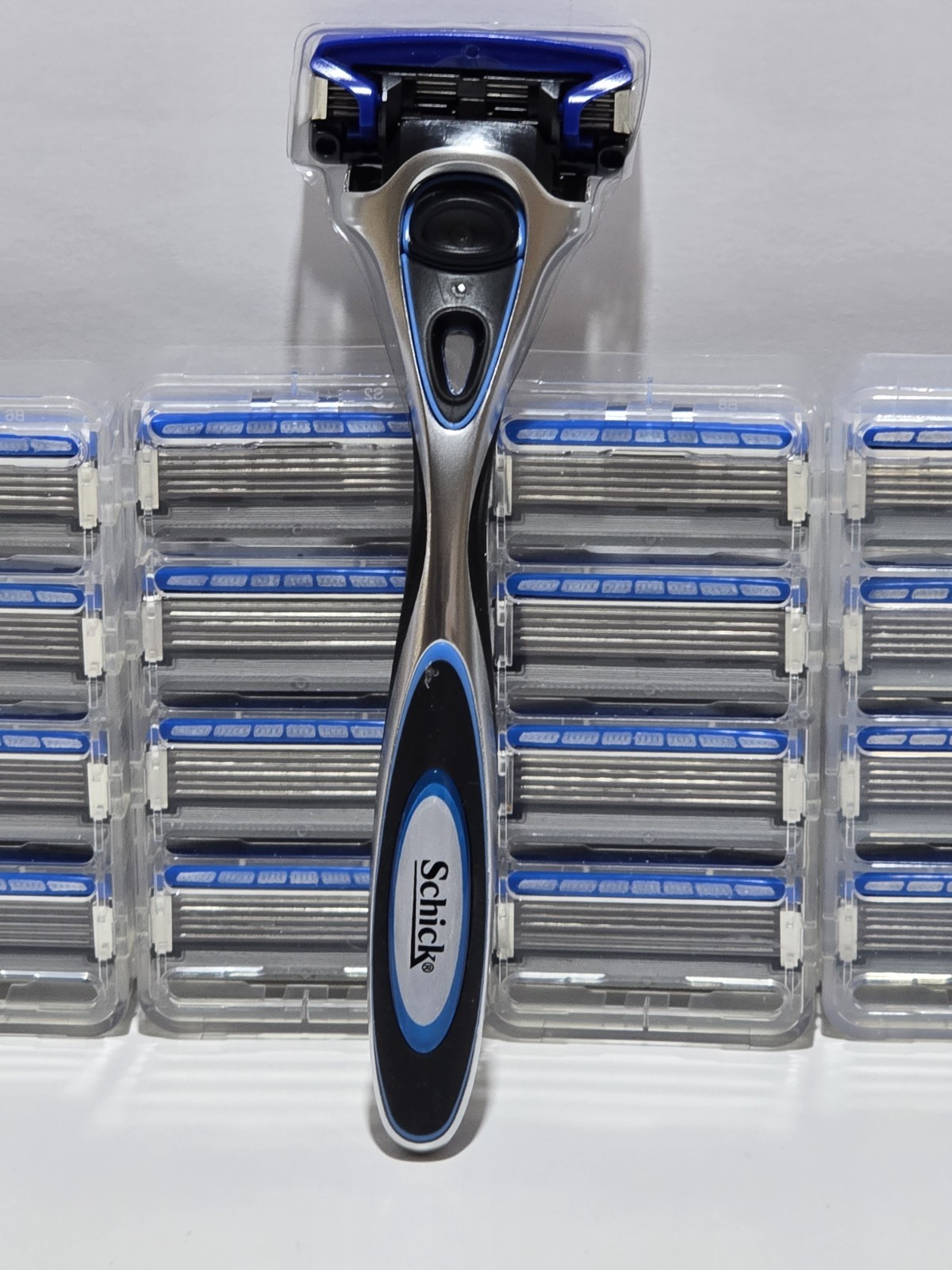 17 Schick Hydro 5 Cartridges (Unboxed) /+1 Schick Hydro 5 Metal Handle