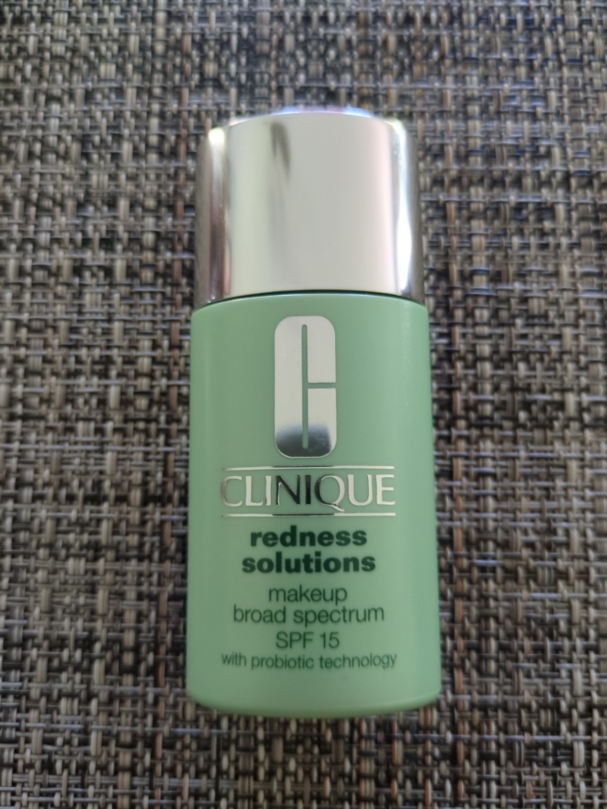 Clinique Redness Solutions Makeup Foundation SPF 15 Broad Spectrum