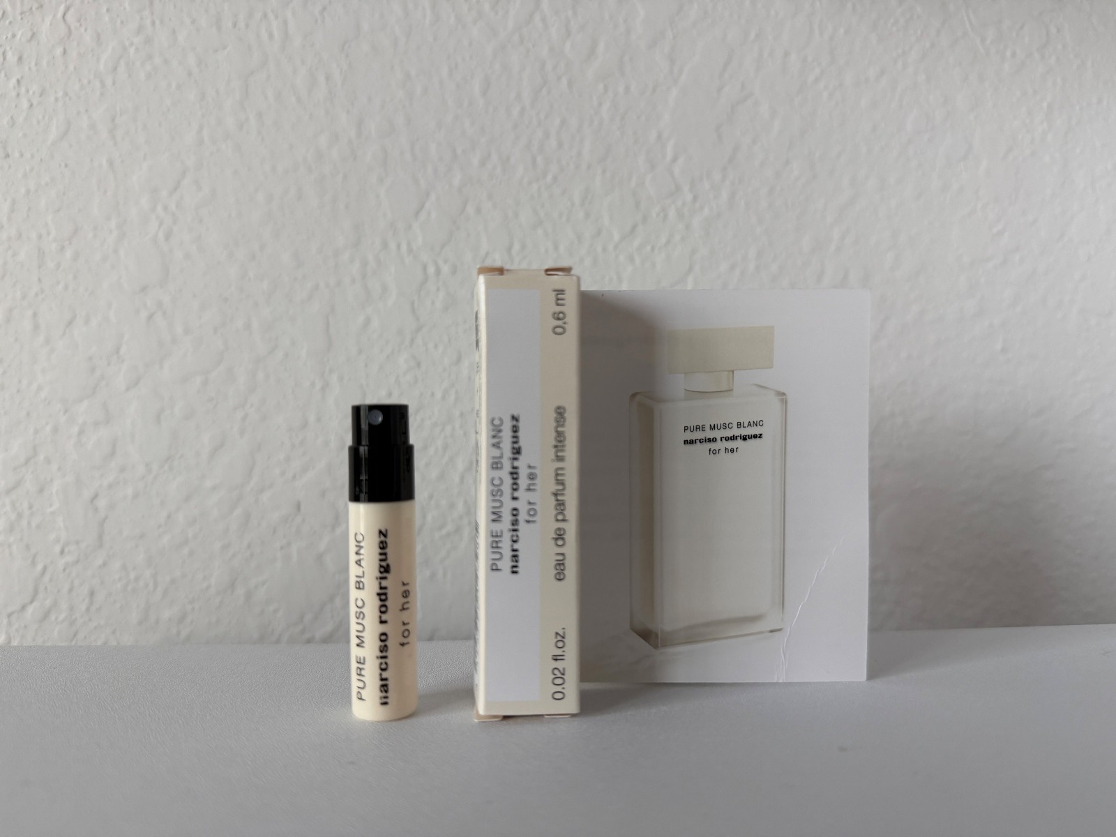 NARCISO RODRIGUEZ – Pure Musc Blanc For Her Intense Vial Spray x 1 Pcs, 0.6ml